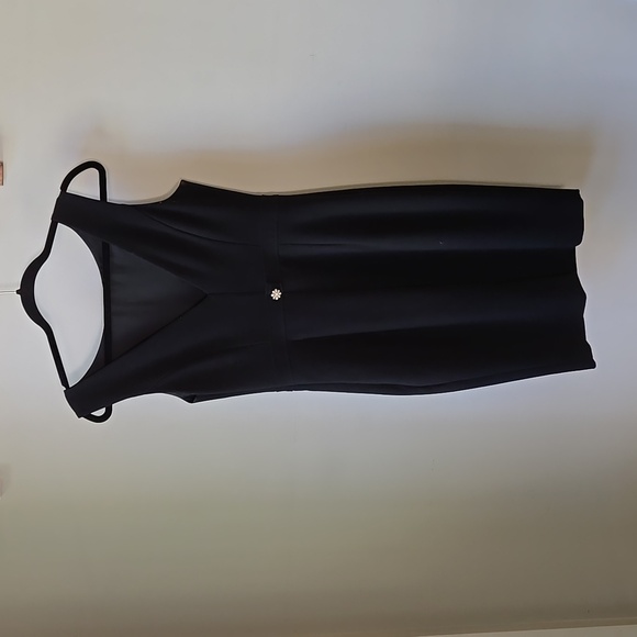 RW&Co. Size 8 (runs small) - Picture 2 of 2